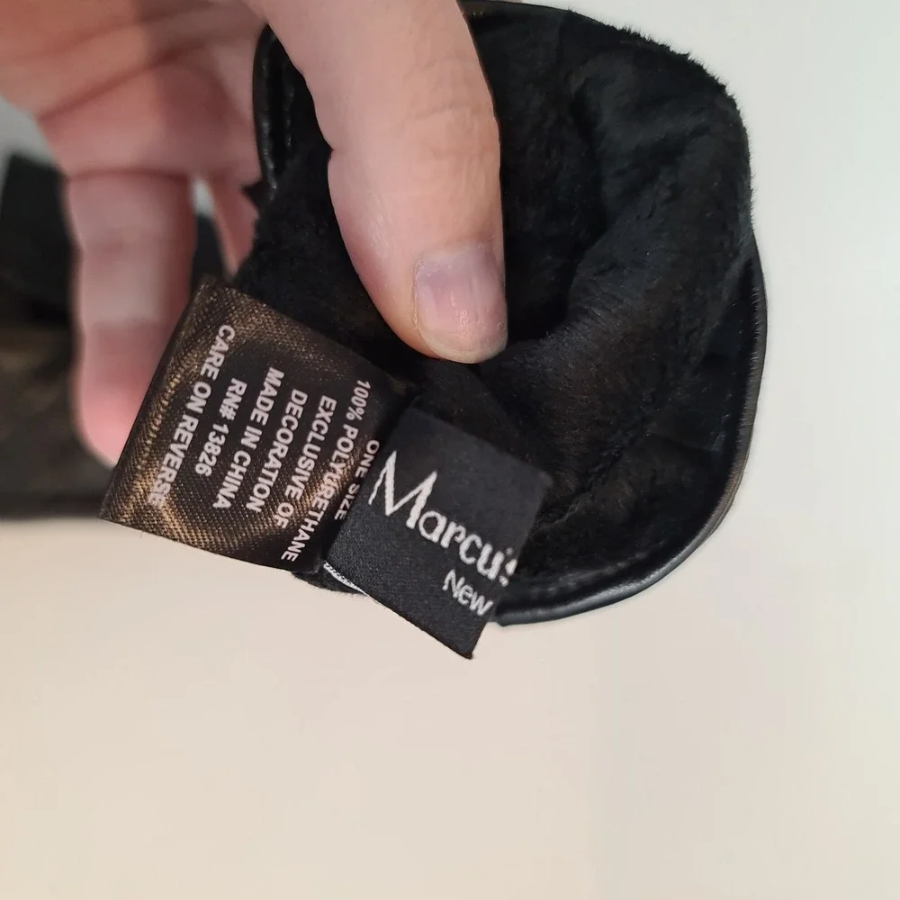 Women's Marcus Adler Quilted Leather Fleece Lined Gloves Buttery Soft Bow Black‎